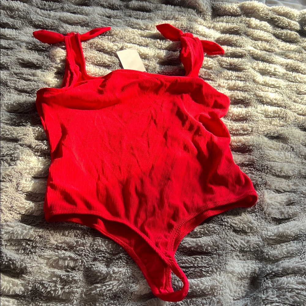 Elodie Vibrant Red Ribbed Top - Picture 7 of 7